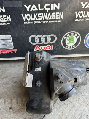 8K0133837BF AUDİ A5 HAVA FİLTRE KUTUSU